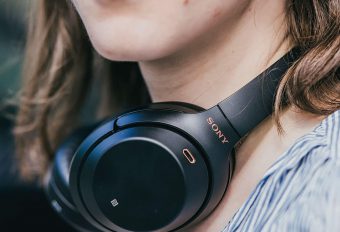 There’s an early Black Friday deal on the best noise cancelling headphones